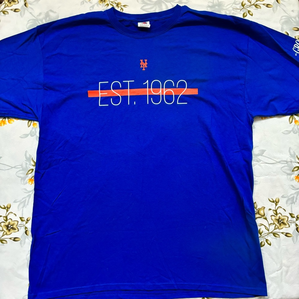 NY Mets Size XL Short Sleeve T-Shirt